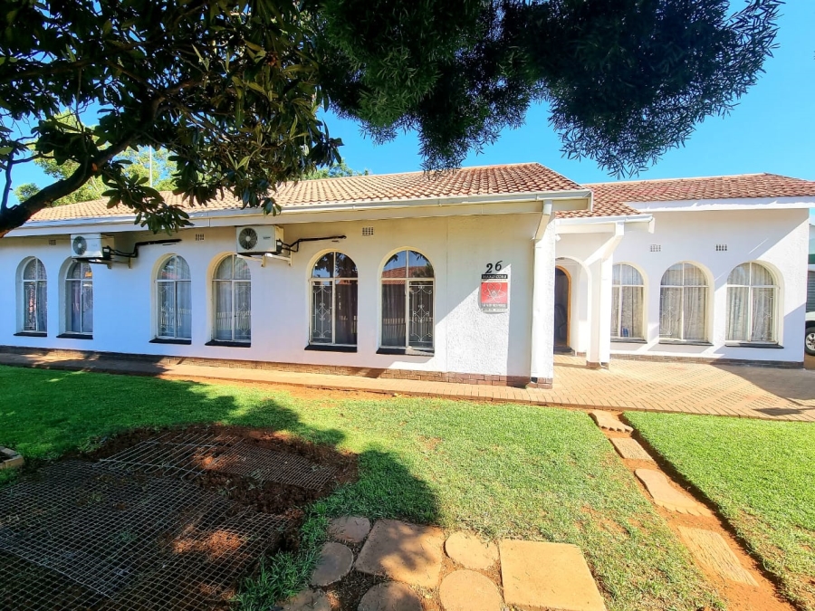 3 Bedroom Property for Sale in Riviera Northern Cape